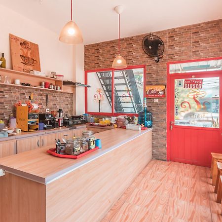 Oyo 1555 Unik Guesthouse Syariah Джакарта Екстер'єр фото