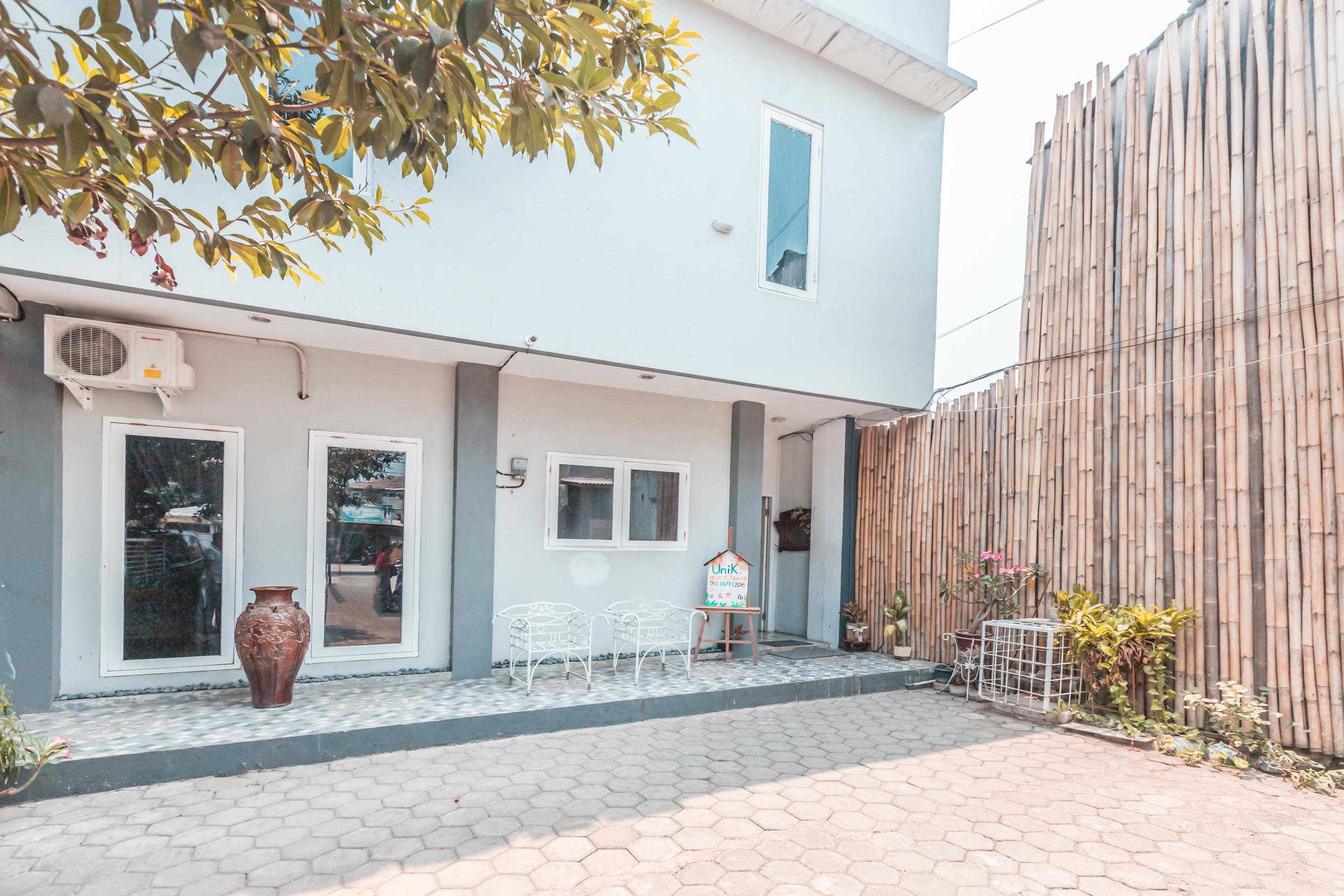 Oyo 1555 Unik Guesthouse Syariah Джакарта Екстер'єр фото