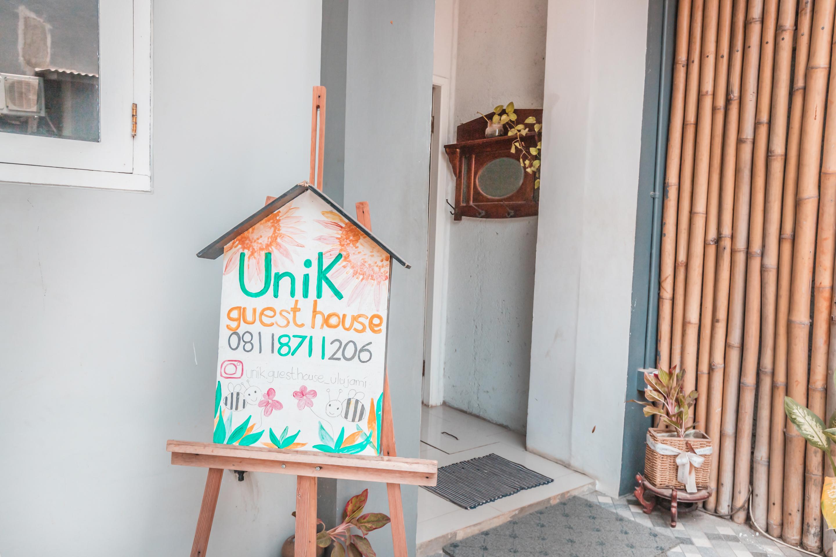 Oyo 1555 Unik Guesthouse Syariah Джакарта Екстер'єр фото
